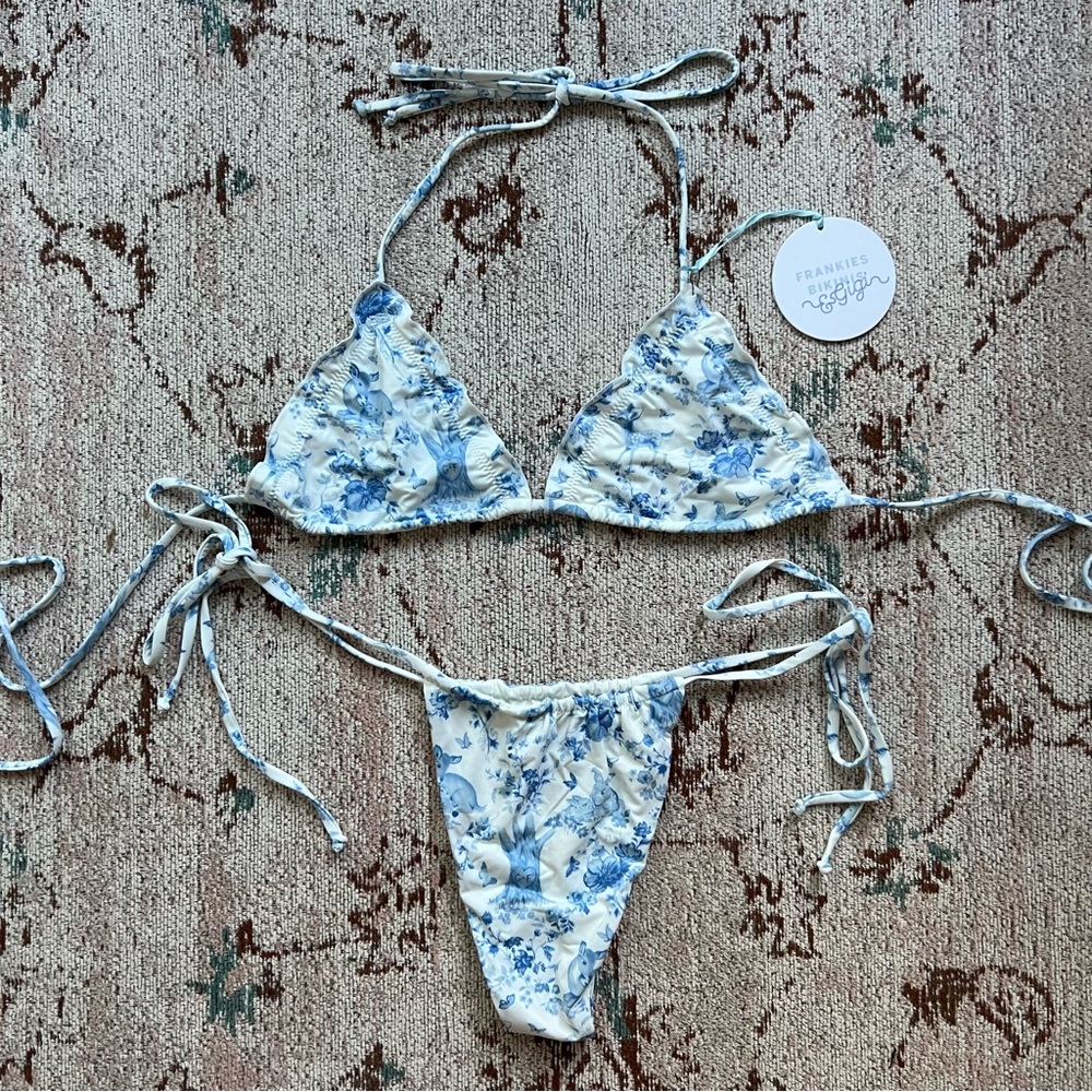 Frankie’s Bikinis x Gigi Hadid Bikini Set